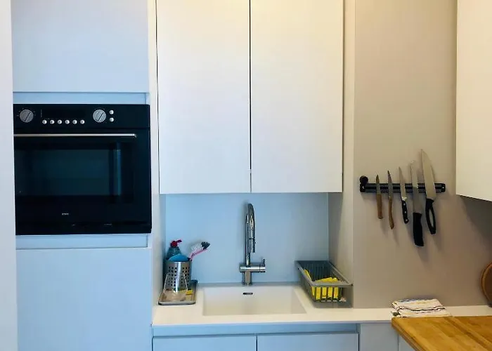 Deluxe Sun Apartment